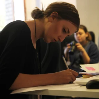 Vagas para Departamento Pessoal / RH, Assistente DP em GV! Rotinas de pessoal, CLT, benefícios e Excel avançado. Experiência e conhecimento em leis são essenciais.